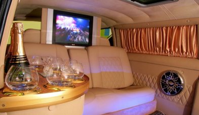 Автомобиль на свадьбу № Е4225 - Транспортная компания ЕкатеринбургАвто