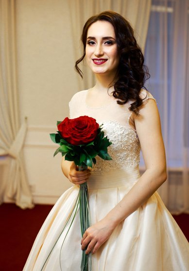 Гламелия из роз Ц10022 - Салон цветов ЦВЕТЕЛЬЕ