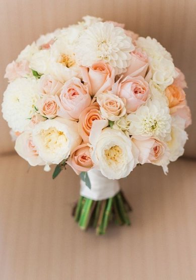 Розы Остина Ц10070 - Салон цветов ЦВЕТЕЛЬЕ