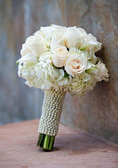 Букет с жемчужной ножкой Ц10073 - Салон цветов ЦВЕТЕЛЬЕ