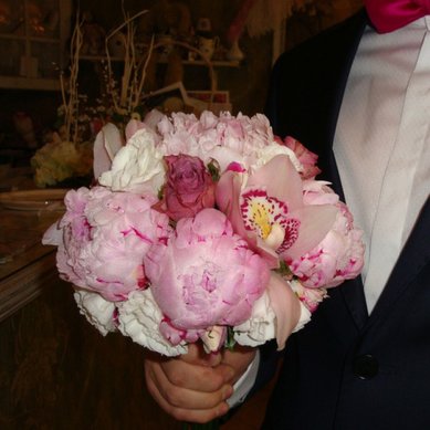 Букет А2343 - Мастерская флористики и декора Анютины глазки