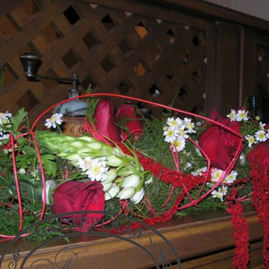 Цветочная композиция А2496 - Мастерская флористики и декора Анютины глазки