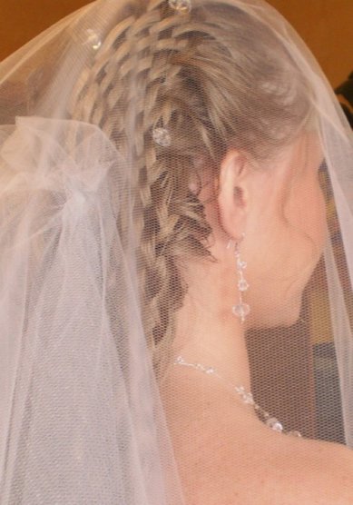 Прическа на свадьбу А12414 - Стилист-визажист Алена Пахмутова