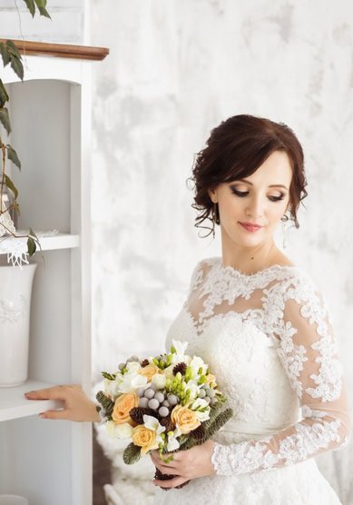 Прическа на свадьбу А16880 - Стилист-визажист Алёна Соколова