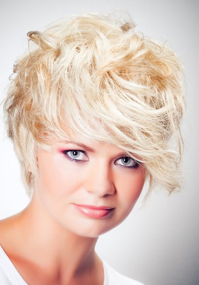 Прическа на свадьбу Е17698 - Салон красоты Европейский