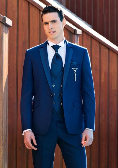 Свадебный мужской костюм R3202 - Салон мужских костюмов Renzo Rinaldi