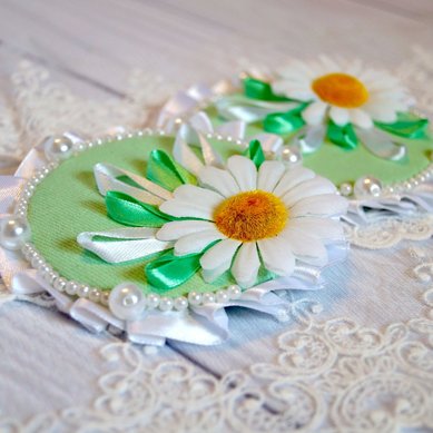 Значки свидетелей Р120655 - Свадебные аксессуары ручной работы Ромашковая свадьба