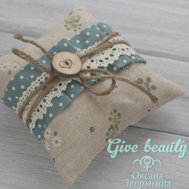 Подушечка G47644 - Свадебные аксессуары ручной работы Give Beauty